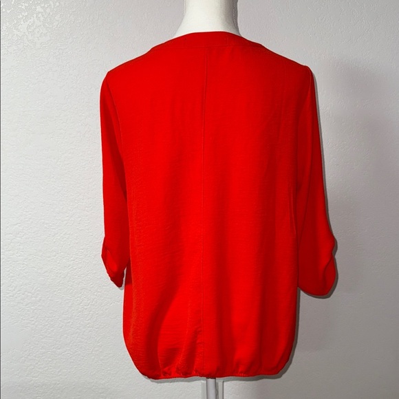 MARY & MO Red Women's Top - Picture 3 of 9